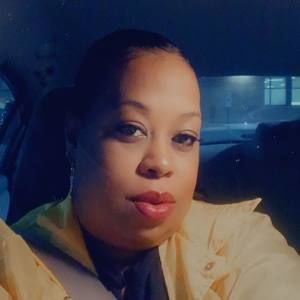 Meet your Posher, Cortney